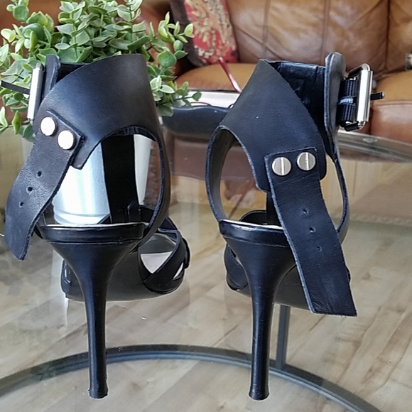 Sexy Guess shoes - Picture 3 of 4